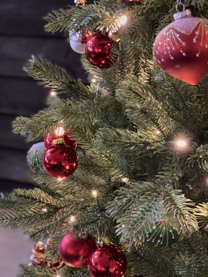 Künstlicher Weihnachtsbaum mit LED-lichterkette Deluxe | Größen Malmö in 6 