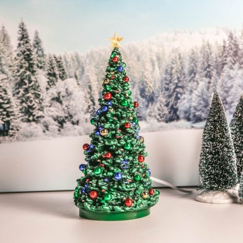 LEMAX Outdoor Holiday Tree