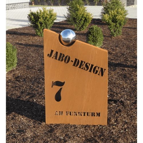 XXL Rostsäule mit Edelstahlkugel und individuellem Text | Jabo-Design