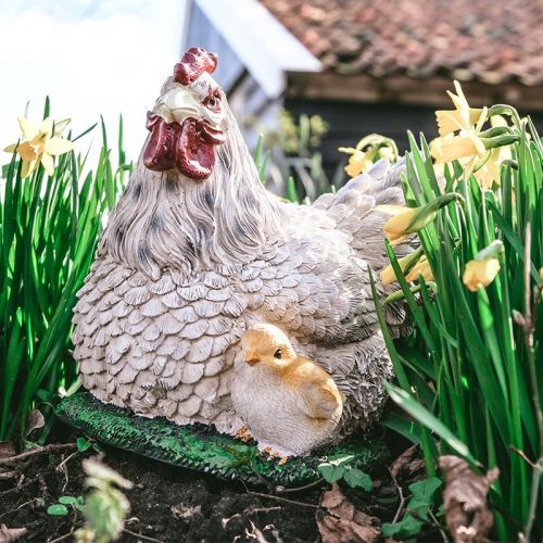 Gartenfigur Brütendes Huhn mit Küken | weiß | 19 cm