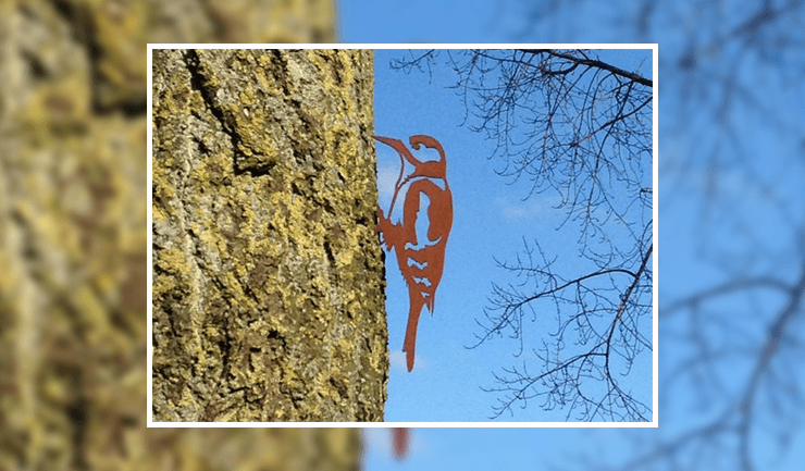 Metalbird Vogelsilhouette Buntspecht im Baum